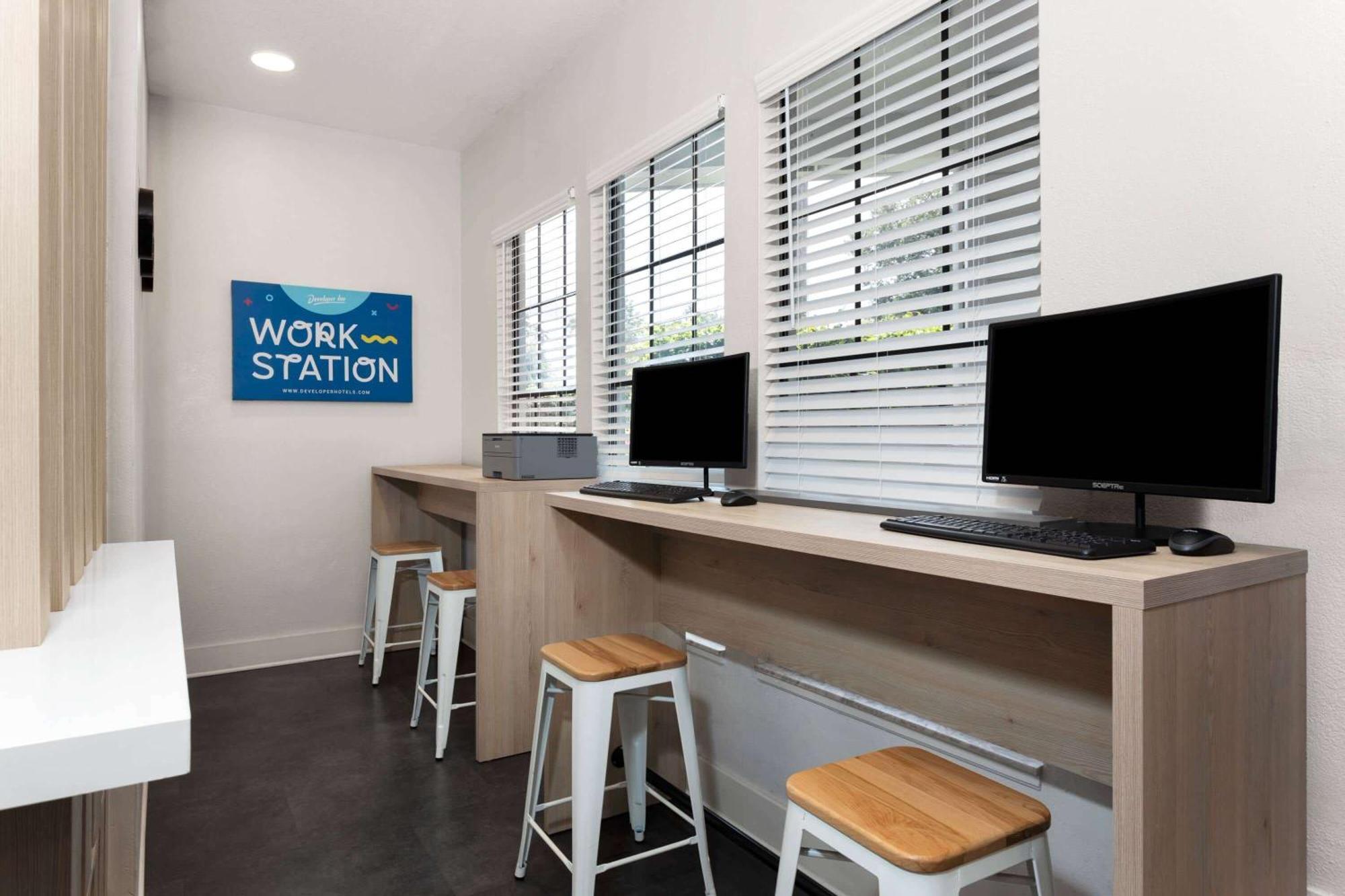 Developer Inn Maingate, A Baymont By Wyndham Kissimmee Exterior foto